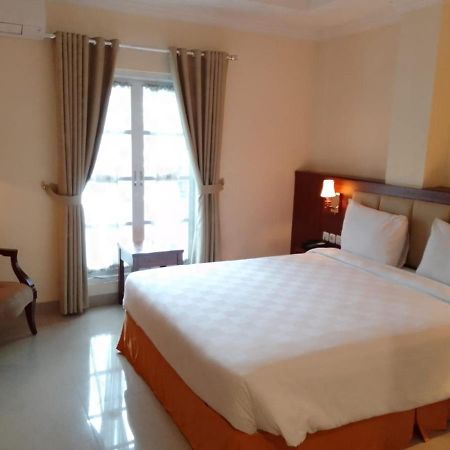 Le Semar Hotel Karawaci Dahung Extérieur photo