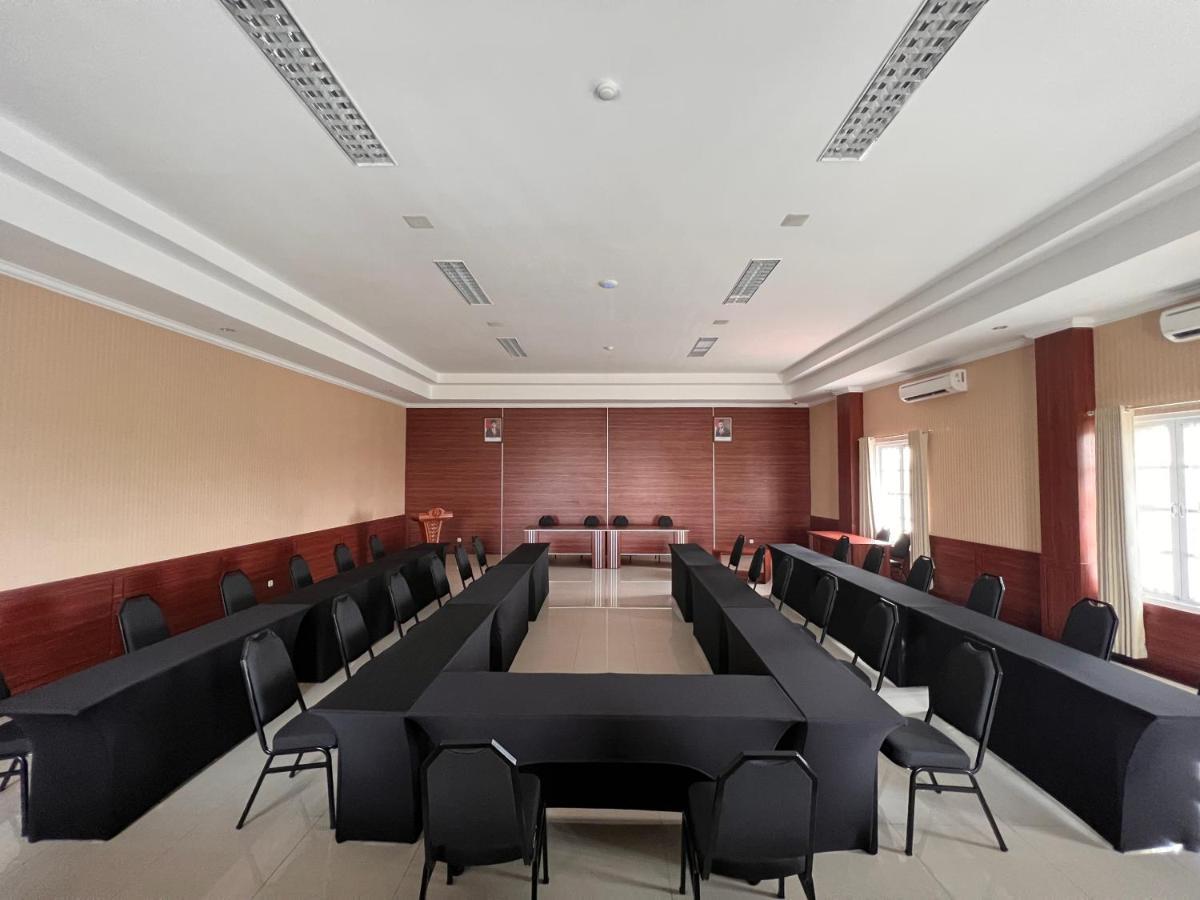 Le Semar Hotel Karawaci Dahung Extérieur photo