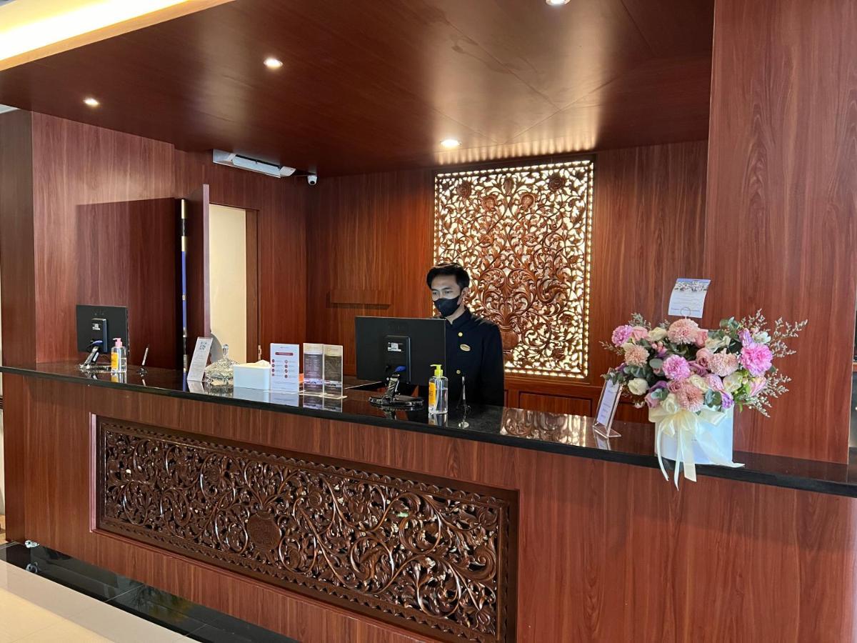 Le Semar Hotel Karawaci Dahung Extérieur photo